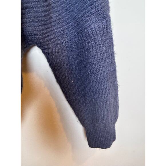 Lulus Oversized V Neck Sweater in Size Small Navy Closet Staple Basic - Picture 5 of 11